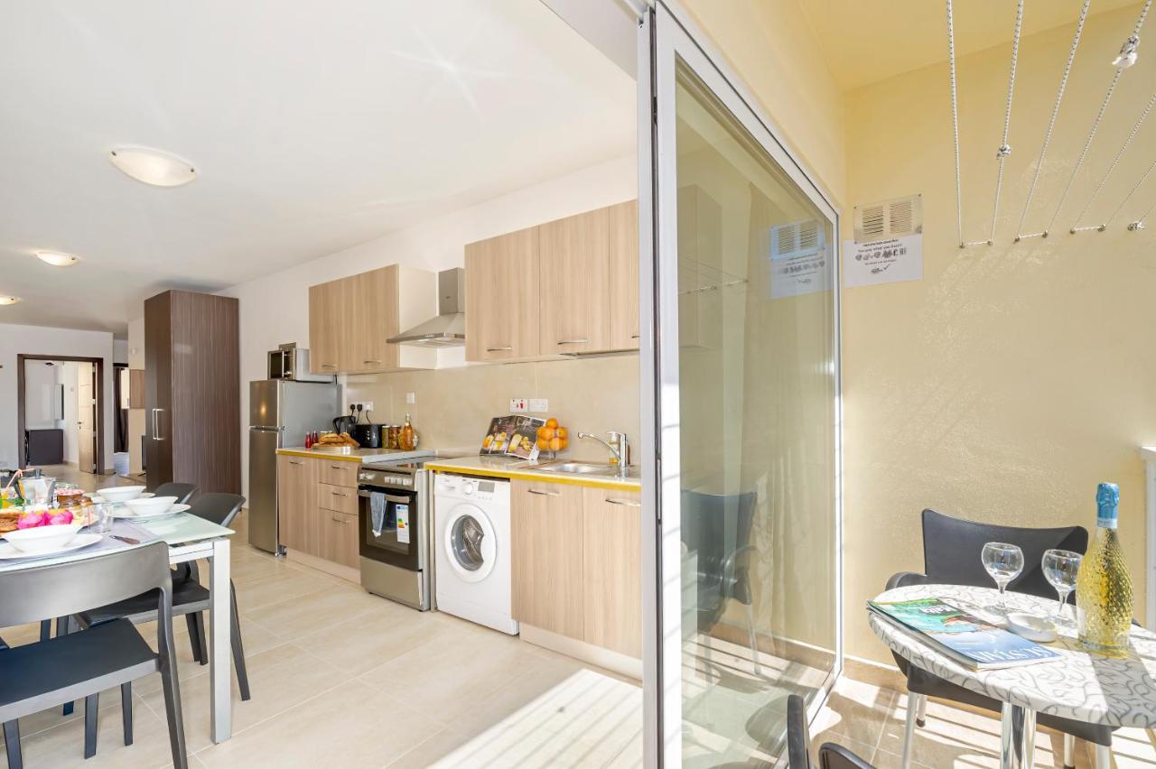 Summer Breeze Comfort Sunny Apartments Close To The Sandy Beaches - By Getawaysmalta Mellieħa Εξωτερικό φωτογραφία
