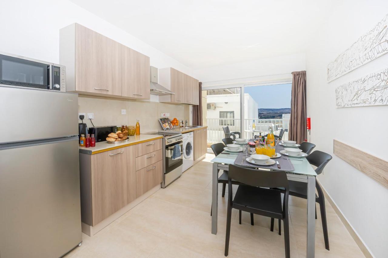Summer Breeze Comfort Sunny Apartments Close To The Sandy Beaches - By Getawaysmalta Mellieħa Εξωτερικό φωτογραφία
