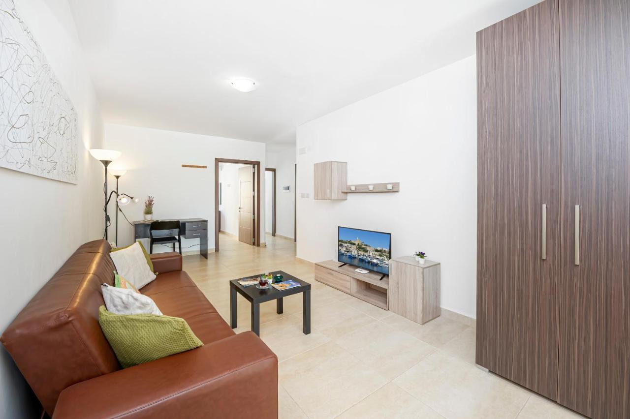 Summer Breeze Comfort Sunny Apartments Close To The Sandy Beaches - By Getawaysmalta Mellieħa Εξωτερικό φωτογραφία