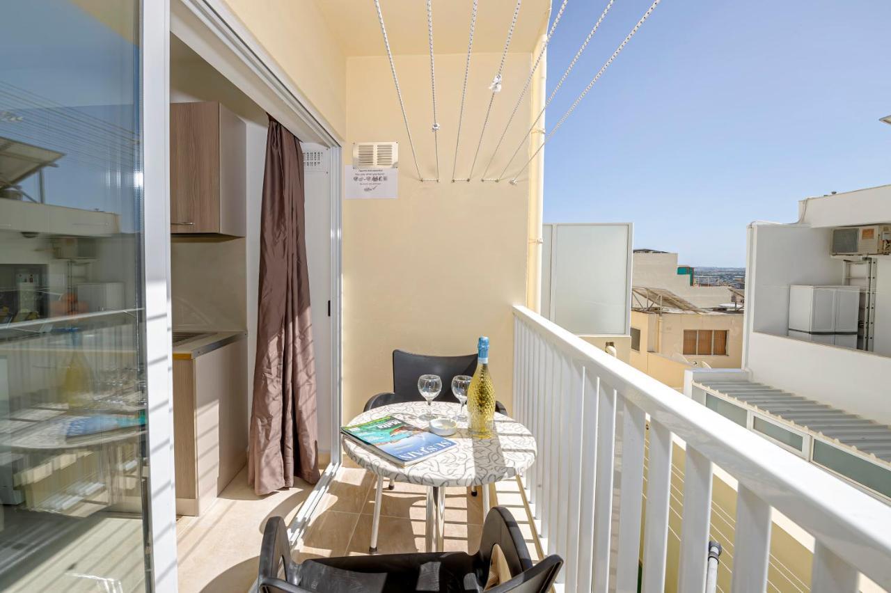 Summer Breeze Comfort Sunny Apartments Close To The Sandy Beaches - By Getawaysmalta Mellieħa Εξωτερικό φωτογραφία