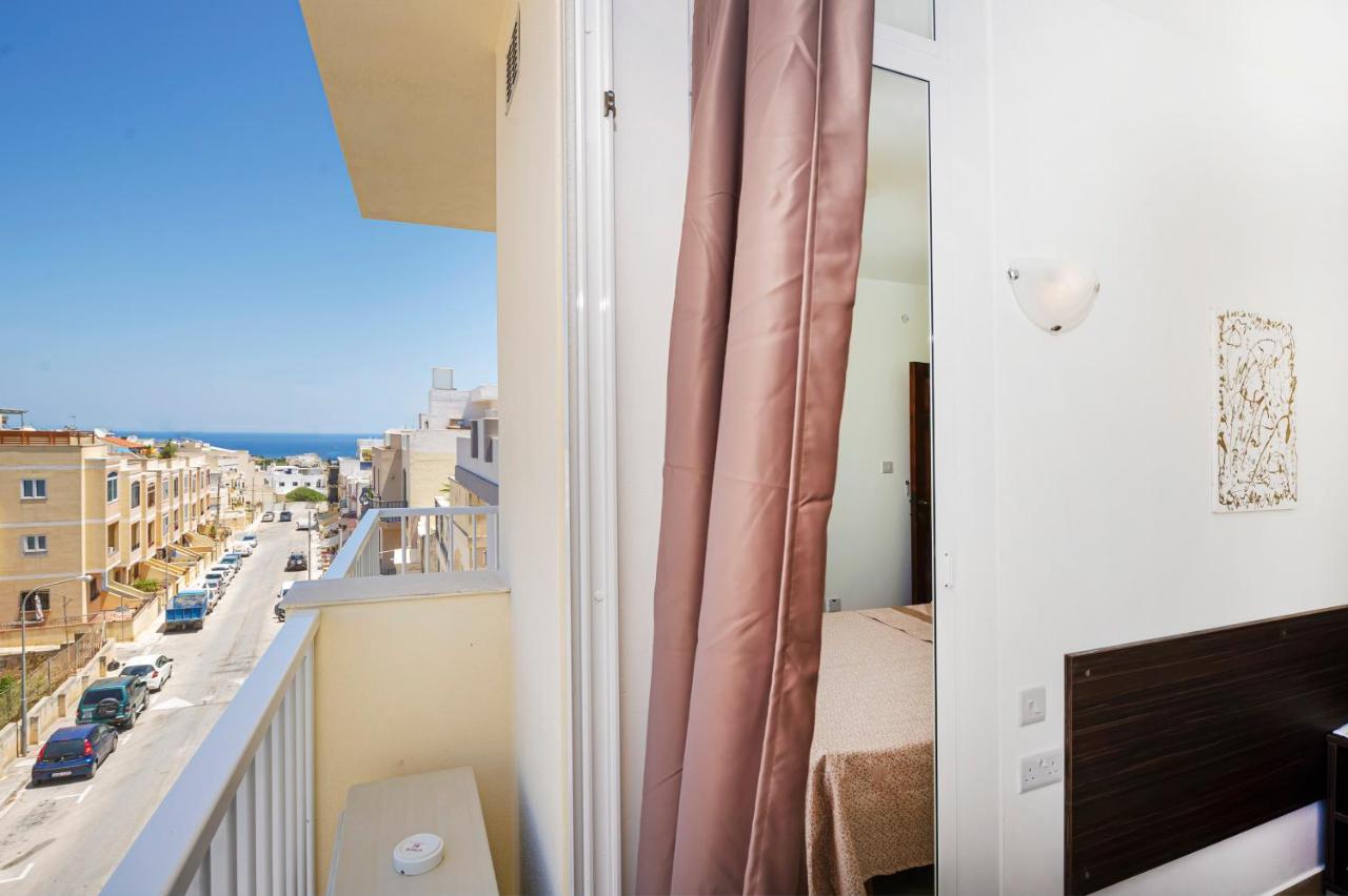 Summer Breeze Comfort Sunny Apartments Close To The Sandy Beaches - By Getawaysmalta Mellieħa Εξωτερικό φωτογραφία